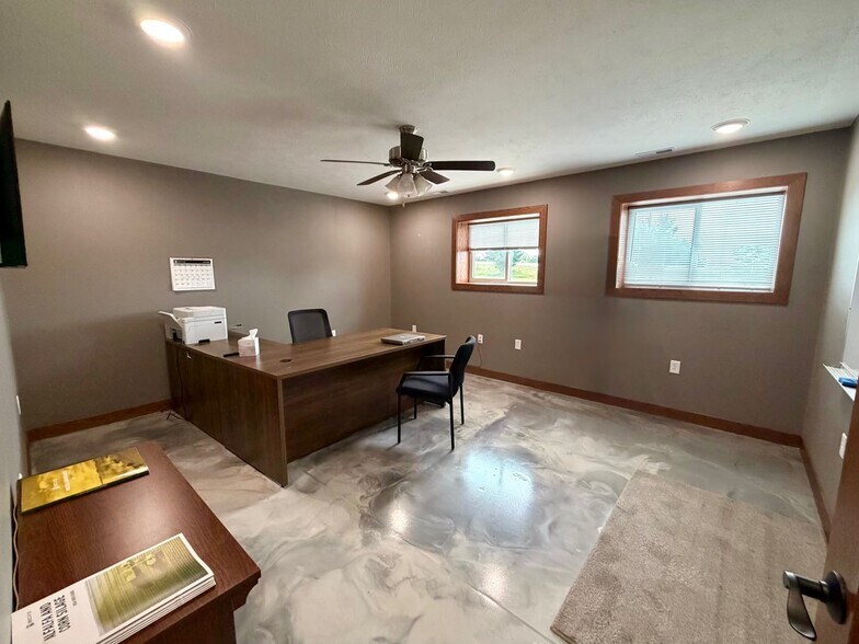 More Photos Of 405 Lake Ave, Gothenburg Distribution For Sale
