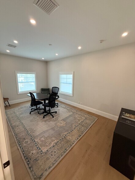 More Photos Of 1012 Goodlette Rd N, Naples Medical For Lease