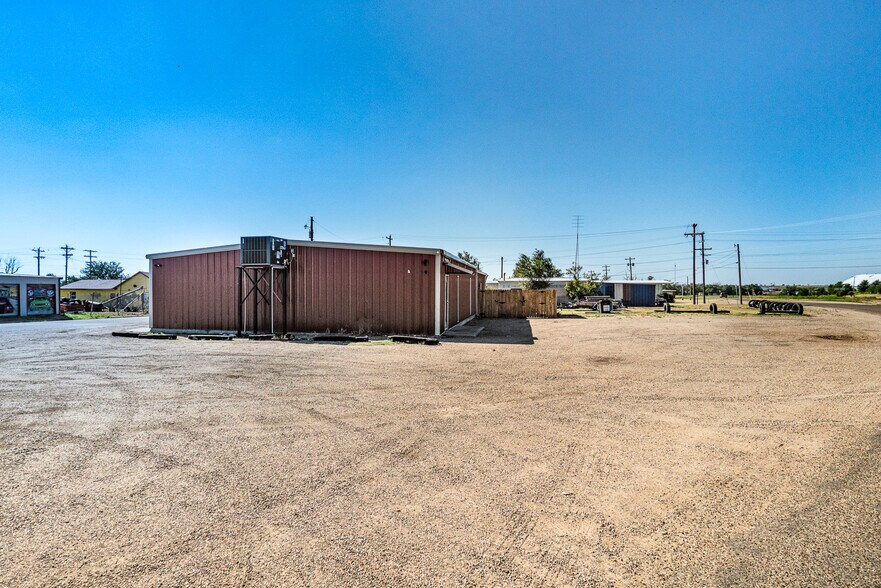 More Photos Of 201 E Service Rd, Tulia Restaurant For Lease