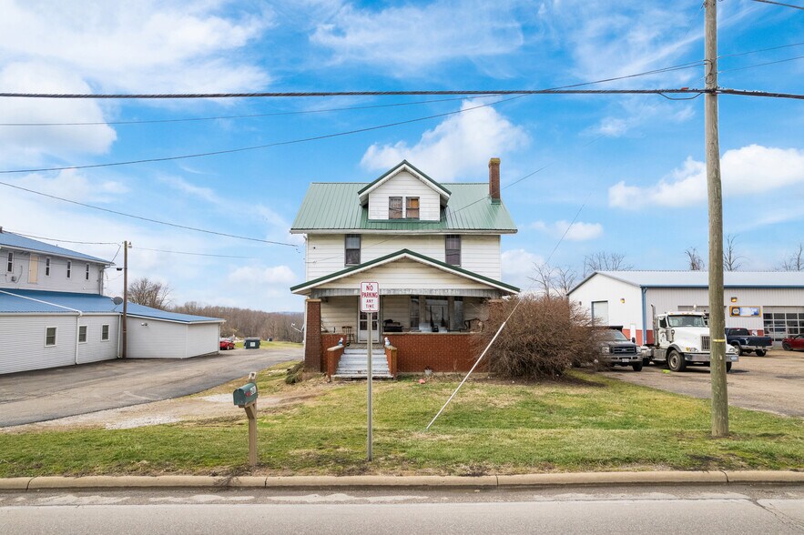 More Photos Of 559 Canton Rd NW, Carrollton General Retail For Sale