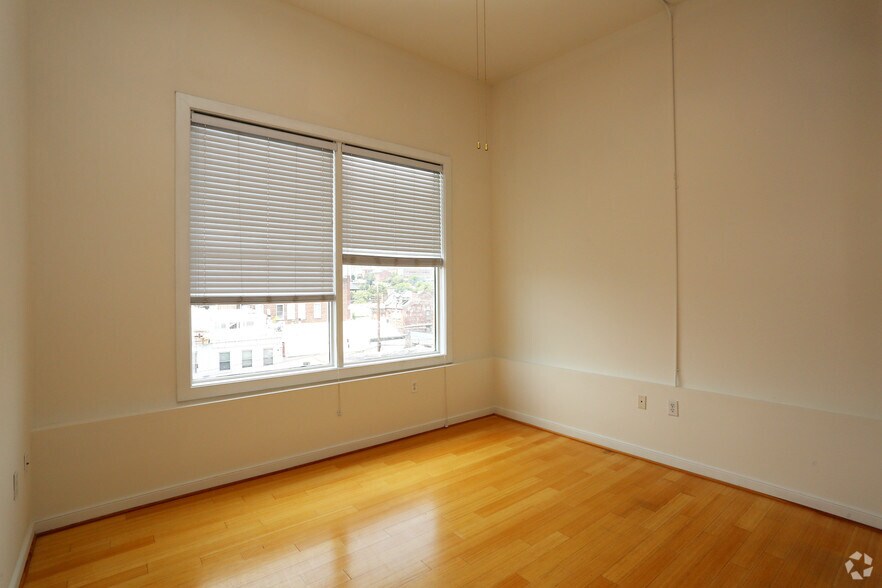 More Photos Of 17 N 18th St, Richmond Apartments For Lease