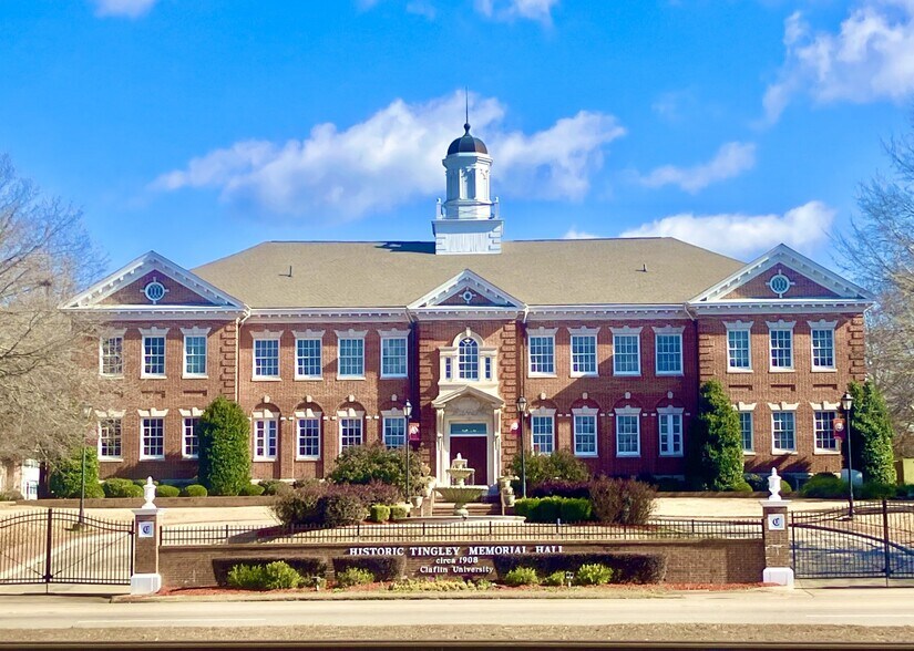 More Photos Of 2491 Russell St, Orangeburg Apartments For Sale