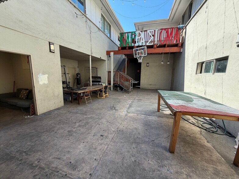 More Photos Of 168 S 11th St, San Jose Sorority Fraternity House For Sale