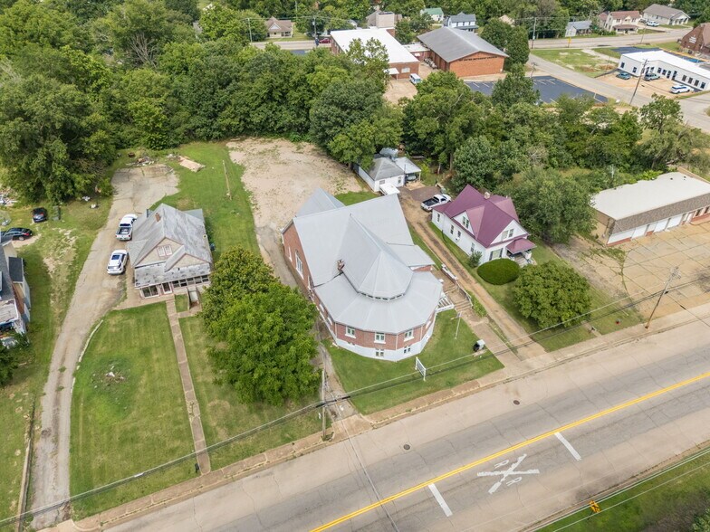 More Photos Of 408 W Main St, Park Hills Religious Facility For Sale