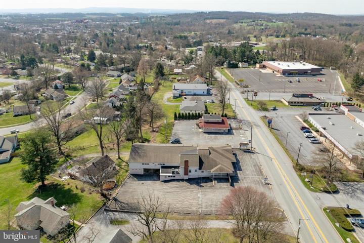 More Photos Of 915 N Hanover St, Elizabethtown Medical For Sale