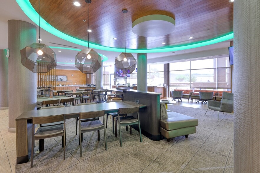 More Photos Of 2120 Nasa 1 Rd, Seabrook Hotel For Sale