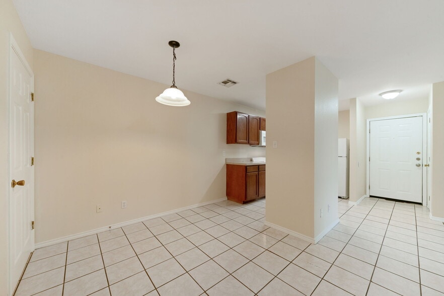 More Photos Of 414 Cupples Rd, San Antonio Apartments For Sale