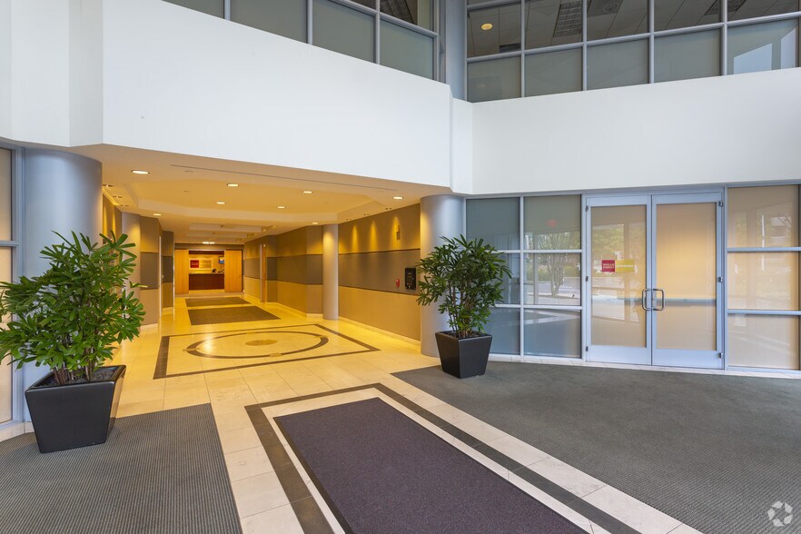 More Photos Of 21271 Burbank Blvd, Woodland Hills Unknown For Sale