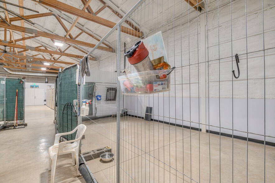 More Photos Of 56870 Enterprise Dr, Sunriver Flex For Sale