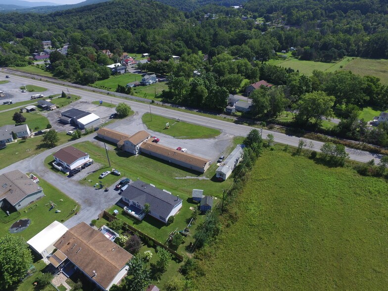 More Photos Of 15033-15045 Dunnings Hwy, East Freedom Apartments For Sale