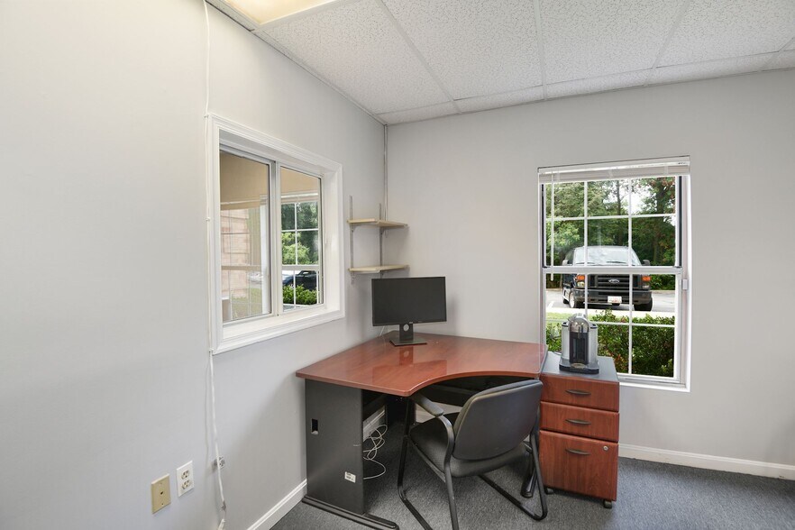 More Photos Of 13621-13689 Baltimore Ave, Laurel Medical For Sale