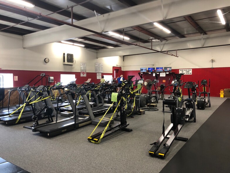 More Photos Of 7703 NE 72nd Ave, Vancouver Golf Course Driving Range For Sale