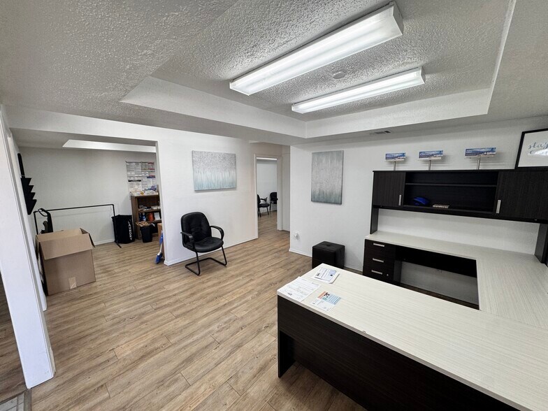 More Photos Of 3504 S Meridian Ave, Oklahoma City Warehouse For Lease