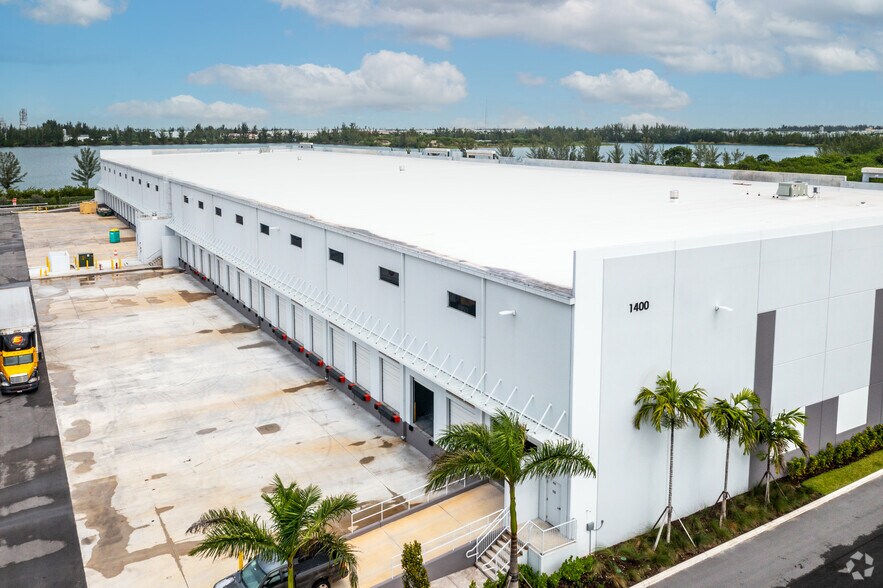 More Photos Of 1400 NW 121st Ave, Miami Warehouse For Lease