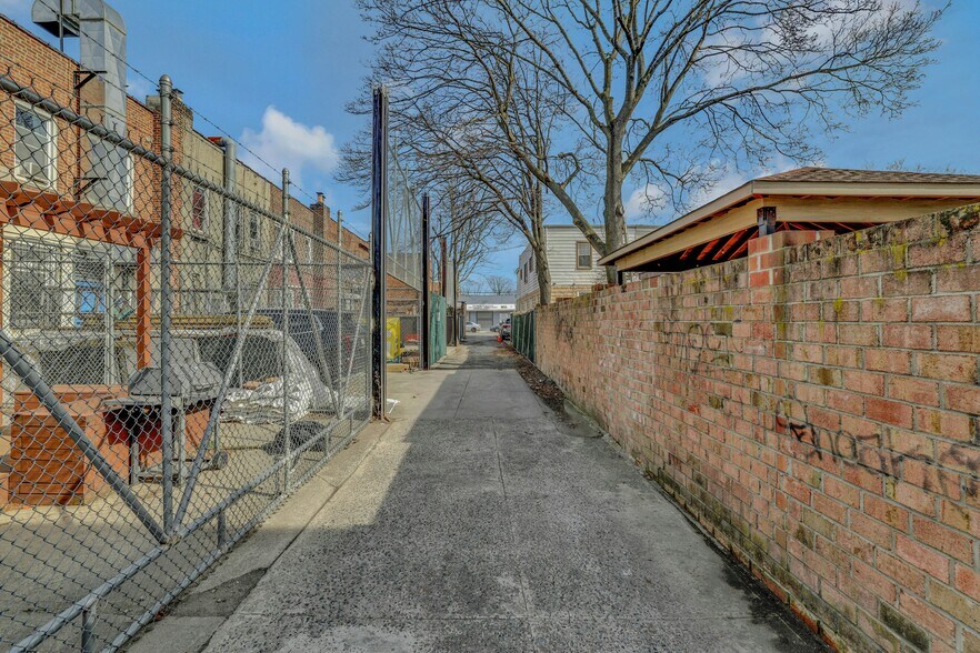 More Photos Of 10606 Rockaway Blvd, Ozone Park Office Residential For Sale