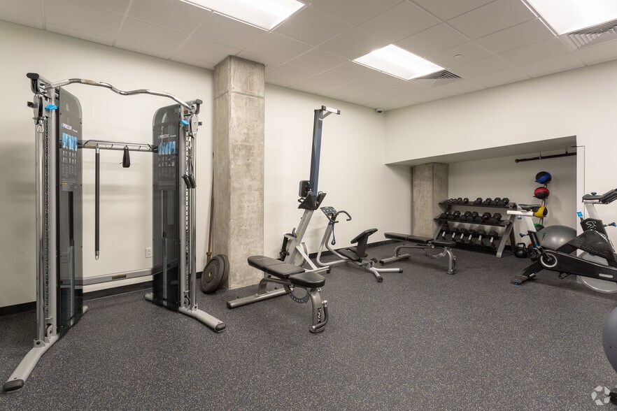 More Photos Of 615 3rd Ave S, Nashville Office For Lease