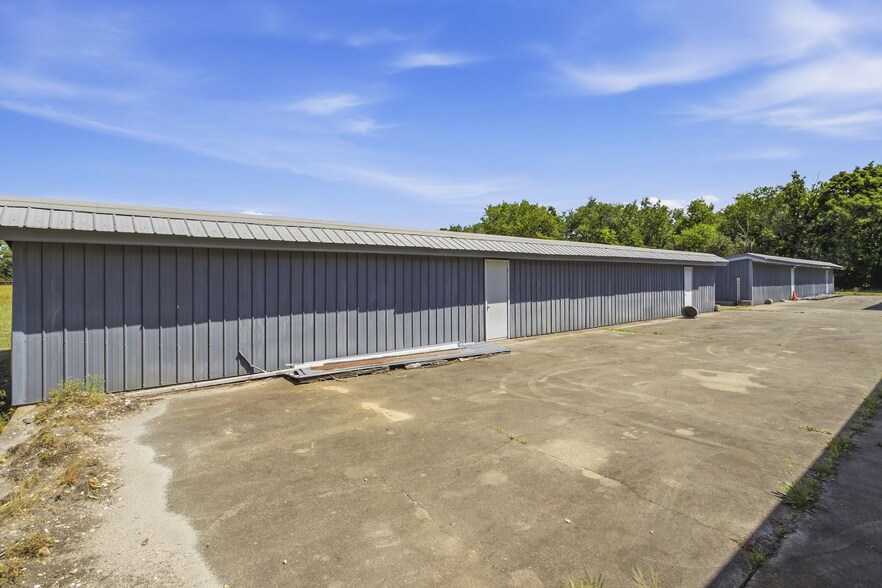 More Photos Of 50 Clara St, Landisville Warehouse For Sale
