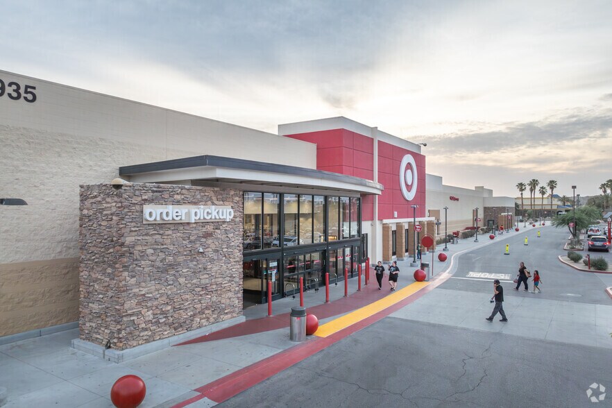 More Photos Of 46660 Washington St, La Quinta Unknown For Lease