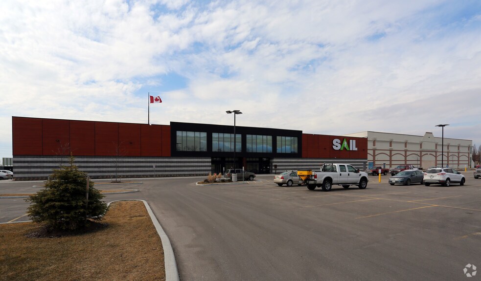 More Photos Of 150 Holiday Inn Dr, Cambridge General Retail For Sale