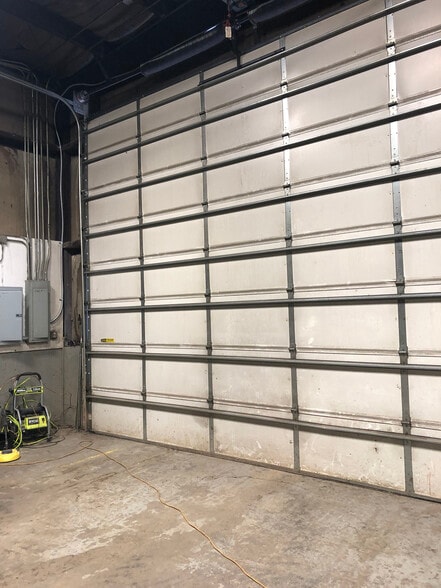 More Photos Of 41 Jamison Dr, Evanston Industrial For Sale