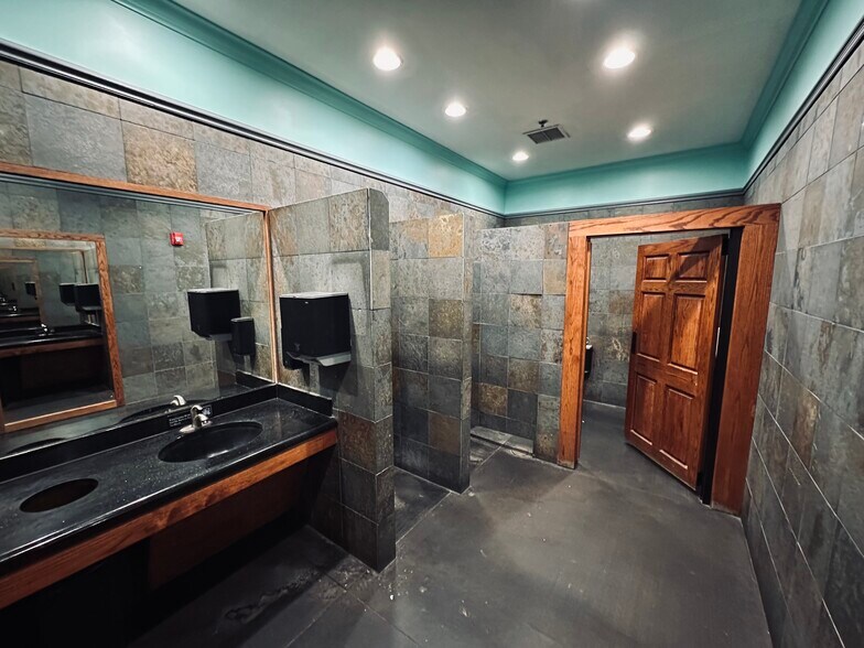 More Photos Of 102 Southern Center Way, Easley Restaurant For Sale