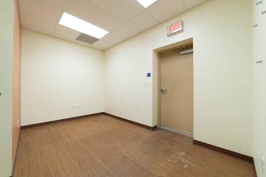 More Photos Of , Marion Unknown For Sale