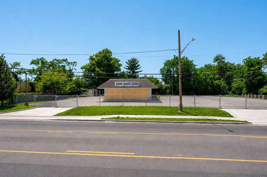 More Photos Of 4857 Marlboro Pike, Capitol Heights Convenience Store For Sale