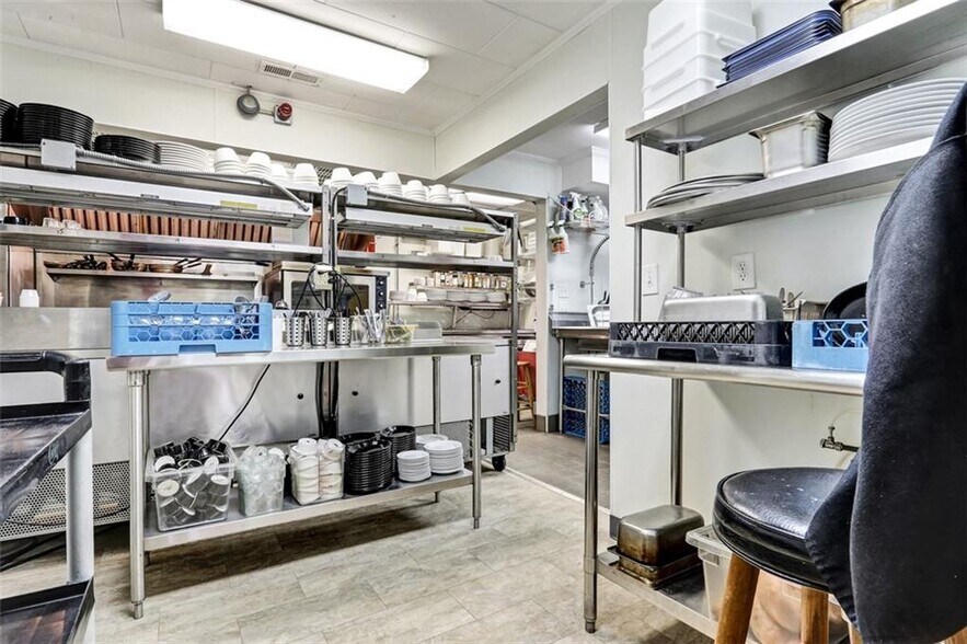 More Photos Of 8095 Keowee School Rd, Seneca Storefront Retail Residential For Sale