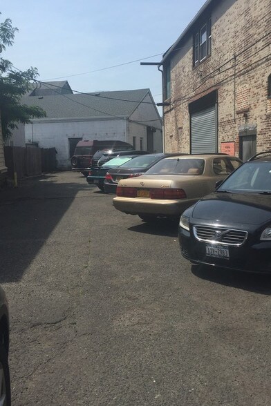 More Photos Of 14 Northfield Ave, West Orange Office For Lease