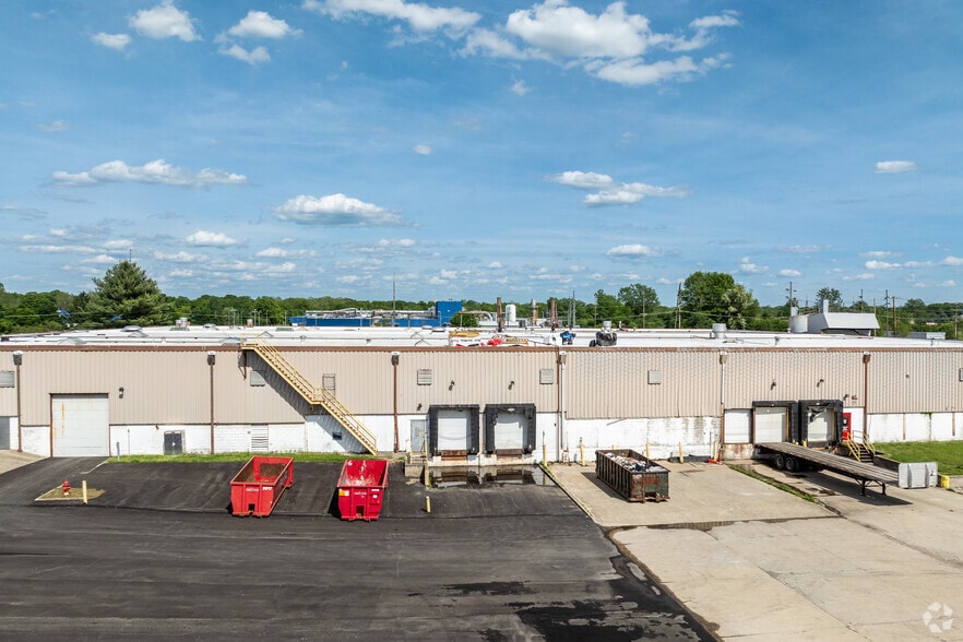 More Photos Of 341 O'Neill Dr, Hebron Manufacturing For Lease