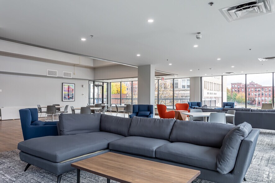 More Photos Of 10 Chestnut St, Springfield Multifamily For Sale