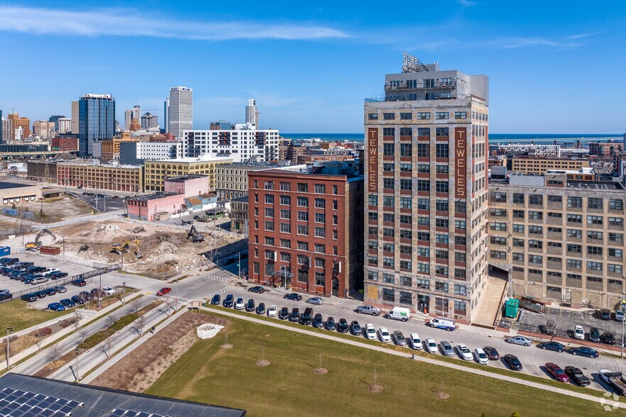 More Photos Of 247 W Freshwater Way, Milwaukee Coworking Space