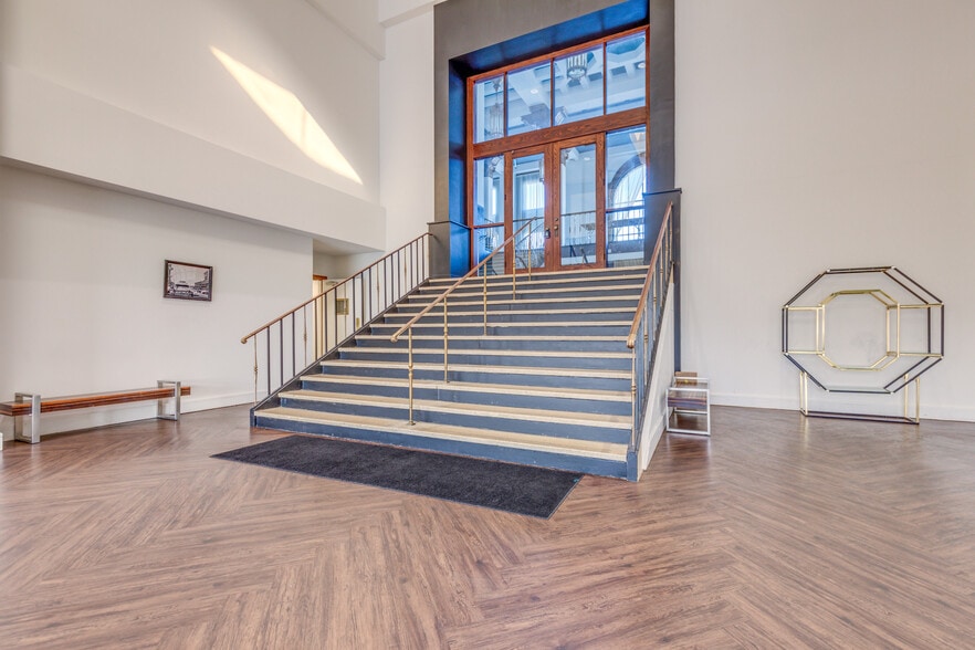 More Photos Of 3606 Gravois Ave, Saint Louis Apartments For Lease