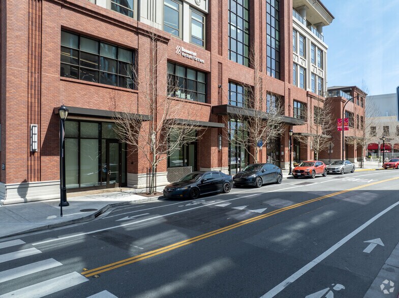 More Photos Of 889 Winslow St, Redwood City Office For Lease