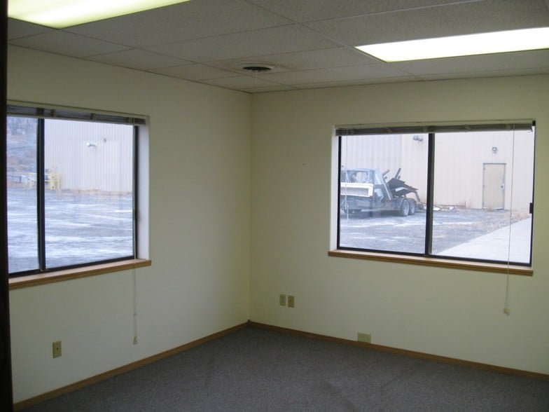 More Photos Of 5513 Highway 348, Delta Warehouse For Sale