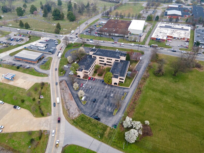 More Photos Of 1451 Elm Hill Pike, Nashville Office For Sale