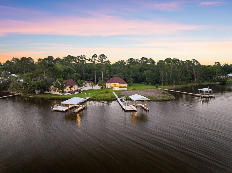 More Photos Of 104 George Ellis Pt, Freeport Land For Sale