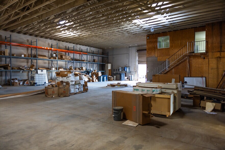 More Photos Of 1302 W Lincoln St, Phoenix Warehouse For Sale