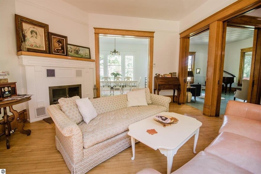More Photos Of 2287 S Main St, Central Lake Hospitality For Sale
