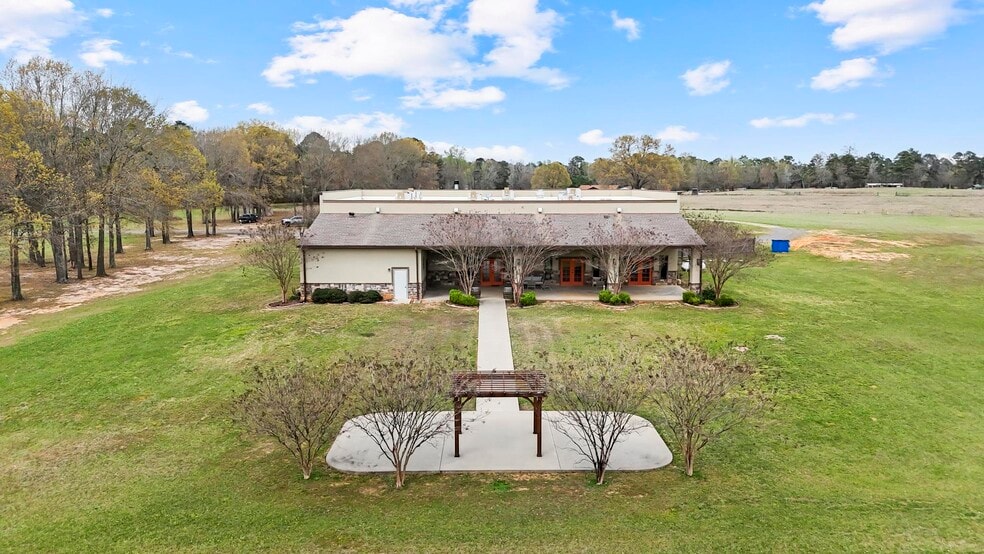 More Photos Of 14284 State Highway 322 N, Kilgore Lodge Meeting Hall For Sale