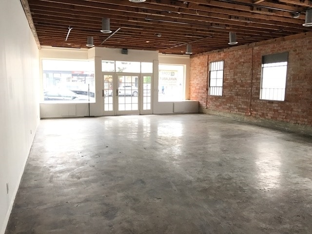 More Photos Of 236 S Robertson Blvd, Beverly Hills Restaurant For Lease