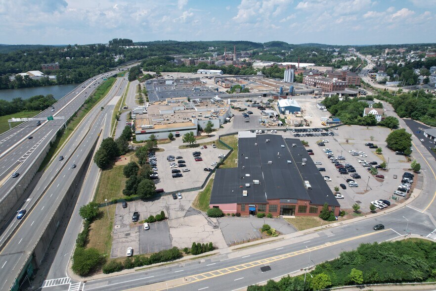 More Photos Of 151 W Boylston Dr, Worcester Warehouse For Lease