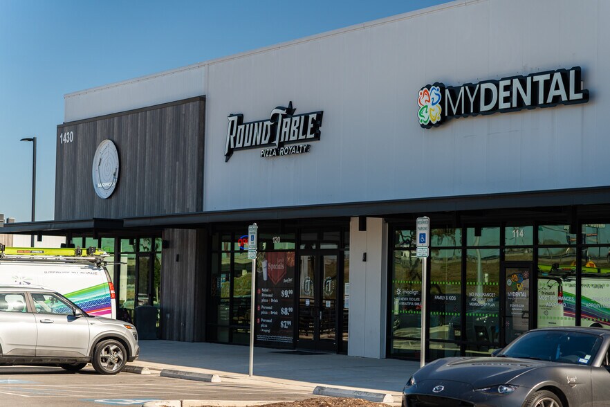 More Photos Of 1430 N Interstate 35, San Marcos Storefront For Lease