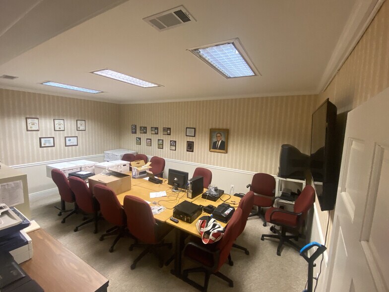 More Photos Of 517 Keywood Cir, Flowood Office For Lease