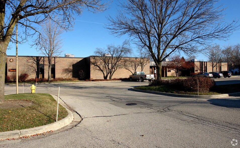 More Photos Of 245 W Roosevelt Rd, West Chicago Manufacturing For Lease