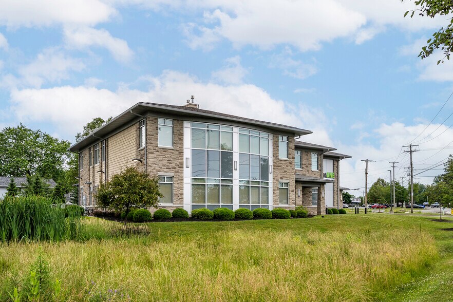 More Photos Of 3020 Orchard Park Rd, Buffalo Office For Sale
