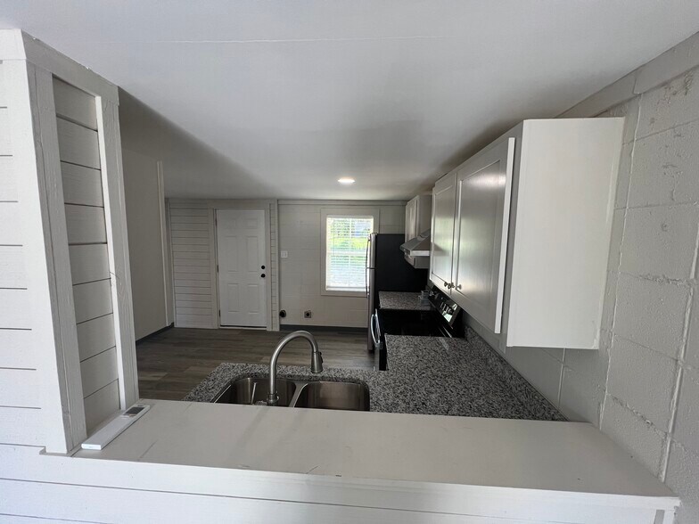 More Photos Of 1101 - 1106 Chappell St, Dudley Multifamily For Sale