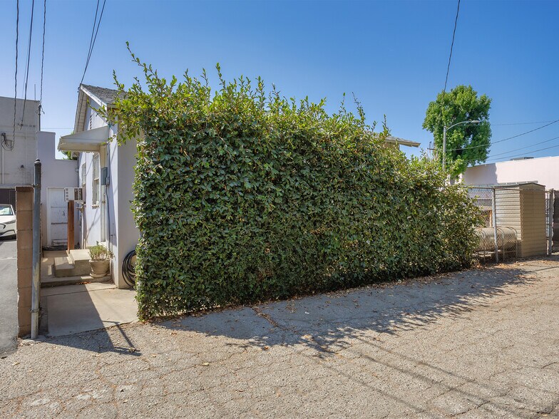More Photos Of 1817 W Burbank Blvd, Burbank Daycare Center For Sale