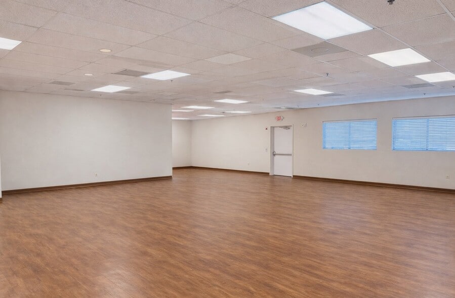 More Photos Of 7545 Little Rd, New Port Richey Office For Sale