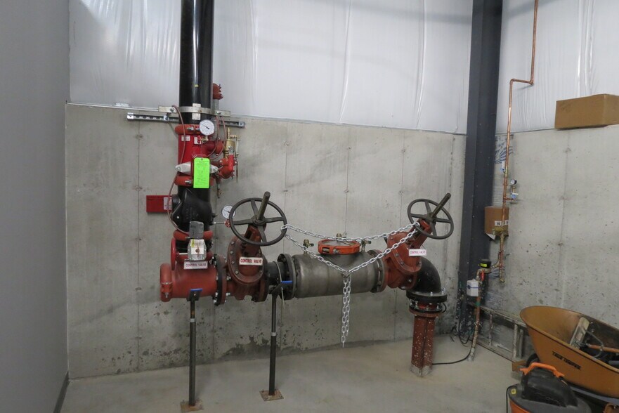 More Photos Of 50 June St, Leominster Industrial For Lease
